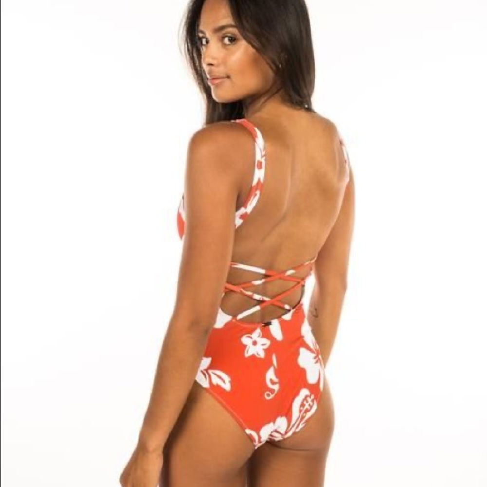 Elle Swim Red Print One Piece Small